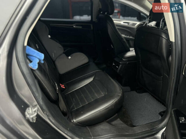 Серый Форд Фьюжн, объемом двигателя 2 л и пробегом 195 тыс. км за 8500 $, фото 15 на Automoto.ua