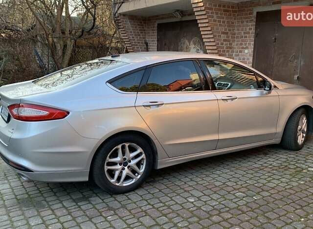 Серый Форд Фьюжн, объемом двигателя 1.6 л и пробегом 248 тыс. км за 9500 $, фото 6 на Automoto.ua