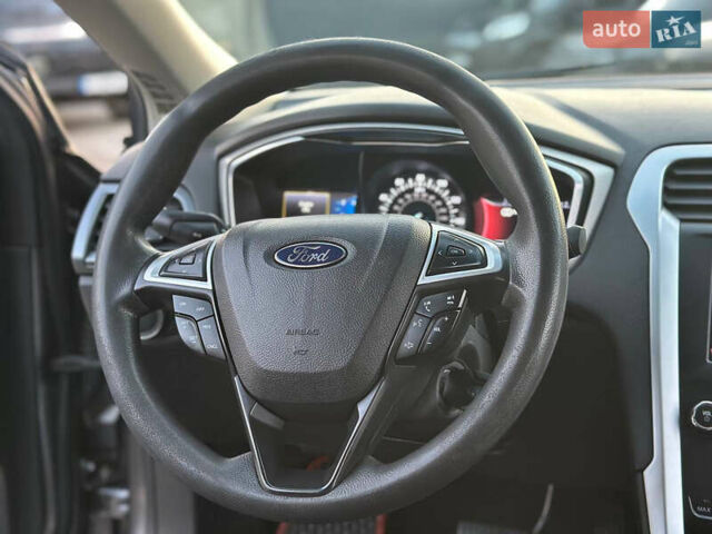 Сірий Форд Фьюжен, об'ємом двигуна 1.5 л та пробігом 250 тис. км за 7600 $, фото 17 на Automoto.ua
