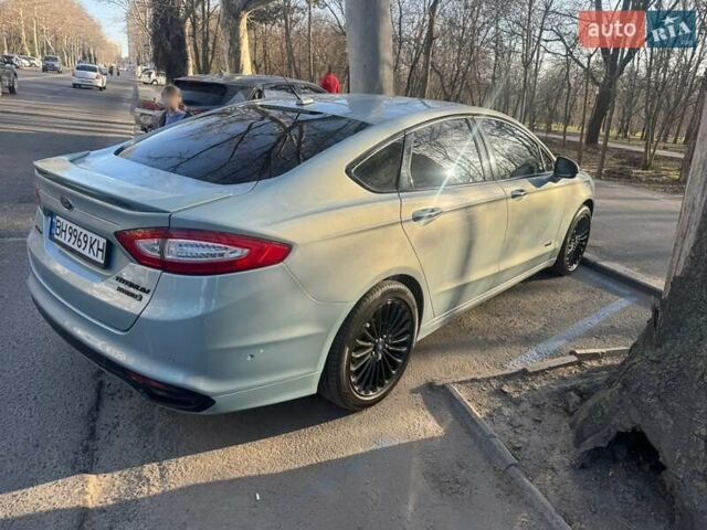 Сірий Форд Фьюжен, об'ємом двигуна 2 л та пробігом 193 тис. км за 13500 $, фото 6 на Automoto.ua