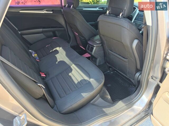Сірий Форд Фьюжен, об'ємом двигуна 2.5 л та пробігом 213 тис. км за 8600 $, фото 10 на Automoto.ua