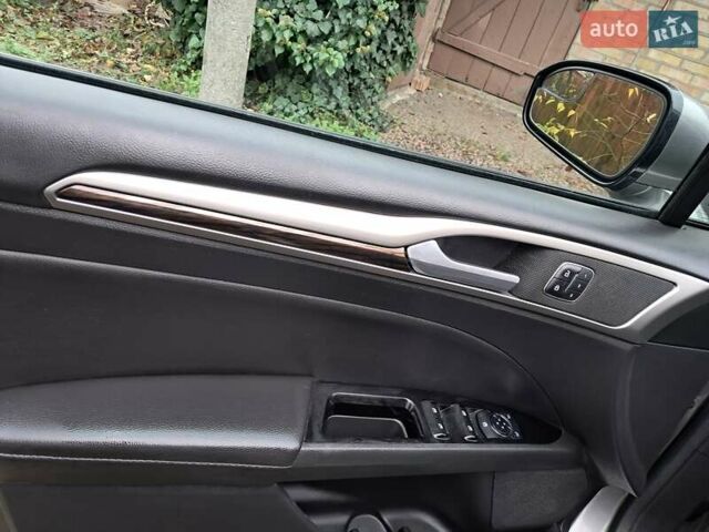 Серый Форд Фьюжн, объемом двигателя 1.6 л и пробегом 198 тыс. км за 8300 $, фото 12 на Automoto.ua