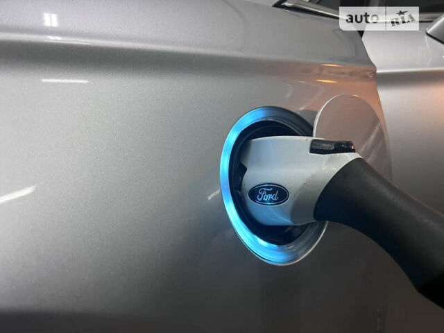 Форд Фьюжн 2013 в Полтаве на Automoto.ua Серый Форд Фьюжн, объемом двигателя 2 л и пробегом 162 тыс. км за 12300 $, фото 25 на Automoto.ua