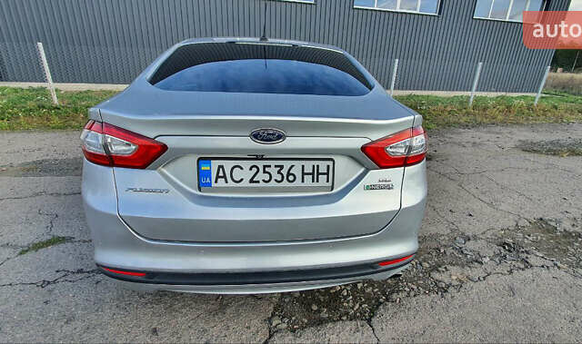 Форд Фьюжн 2013 в Владимир-Волынский на Automoto.ua Серый Форд Фьюжн, объемом двигателя 2 л и пробегом 236 тыс. км за 11700 $, фото 5 на Automoto.ua