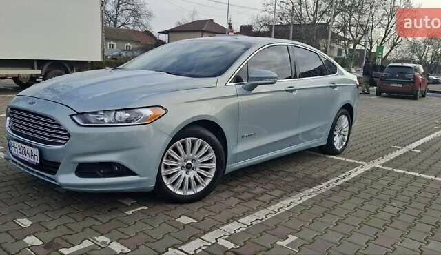 Серый Форд Фьюжн, объемом двигателя 2 л и пробегом 180 тыс. км за 10700 $, фото 4 на Automoto.ua