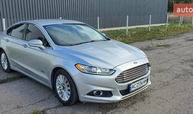 Форд Фьюжн 2013 в Владимир-Волынский на Automoto.ua Серый Форд Фьюжн, объемом двигателя 2 л и пробегом 236 тыс. км за 11700 $, фото 3 на Automoto.ua