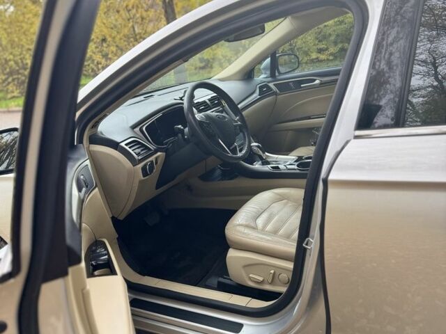 Форд Фьюжен 2013 у Кривому Розі на Automoto.ua Сірий Форд Фьюжен, об'ємом двигуна 2 л та пробігом 226 тис. км за 11000 $, фото 5 на Automoto.ua