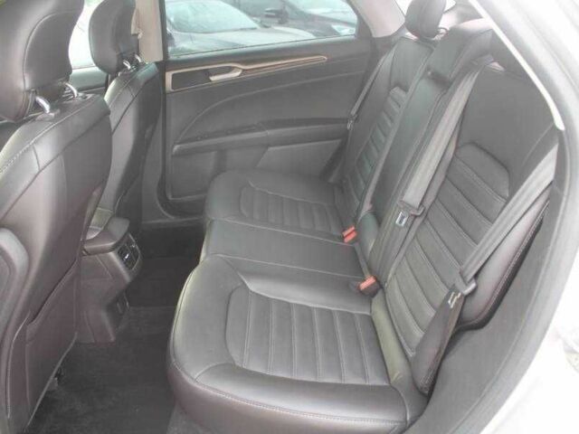 Сірий Форд Фьюжен, об'ємом двигуна 2 л та пробігом 120 тис. км за 10300 $, фото 3 на Automoto.ua