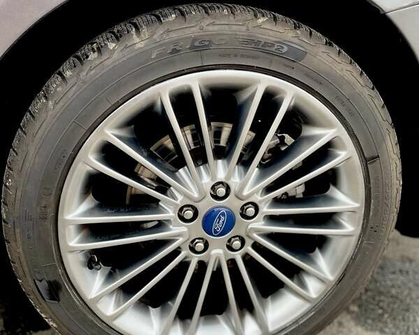 Сірий Форд Фьюжен, об'ємом двигуна 2 л та пробігом 158 тис. км за 10900 $, фото 3 на Automoto.ua