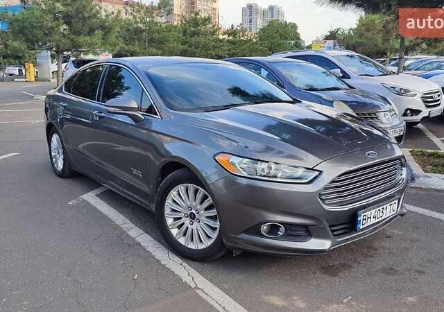 Серый Форд Фьюжн, объемом двигателя 2 л и пробегом 197 тыс. км за 12500 $, фото 8 на Automoto.ua