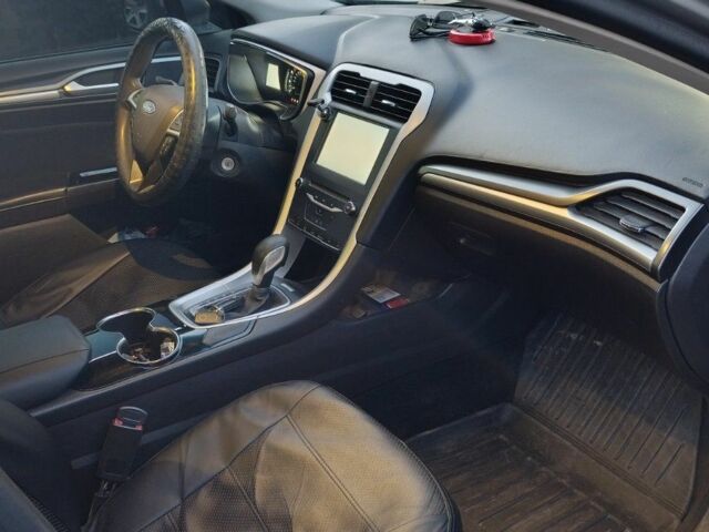 Сірий Форд Фьюжен, об'ємом двигуна 2.5 л та пробігом 240 тис. км за 9800 $, фото 7 на Automoto.ua