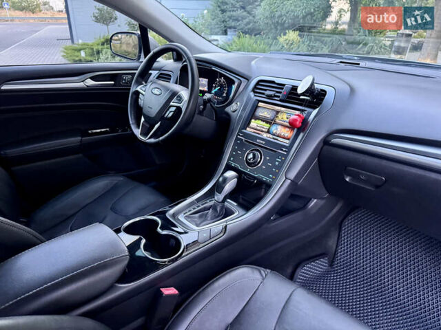 Серый Форд Фьюжн, объемом двигателя 2 л и пробегом 266 тыс. км за 12400 $, фото 68 на Automoto.ua
