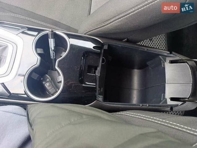 Форд Фьюжн 2014 в Ивано-Франковске на Automoto.ua Серый Форд Фьюжн, объемом двигателя 2.5 л и пробегом 220 тыс. км за 7650 $, фото 20 на Automoto.ua