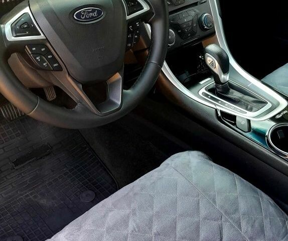 Серый Форд Фьюжн, объемом двигателя 2.5 л и пробегом 180 тыс. км за 9200 $, фото 6 на Automoto.ua