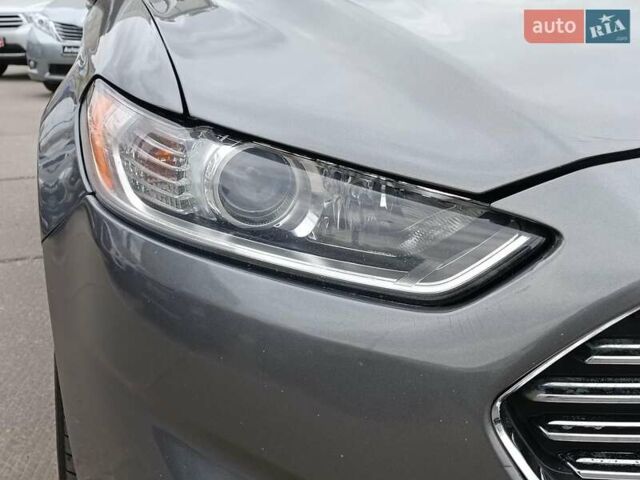 Серый Форд Фьюжн, объемом двигателя 1.5 л и пробегом 283 тыс. км за 8490 $, фото 10 на Automoto.ua
