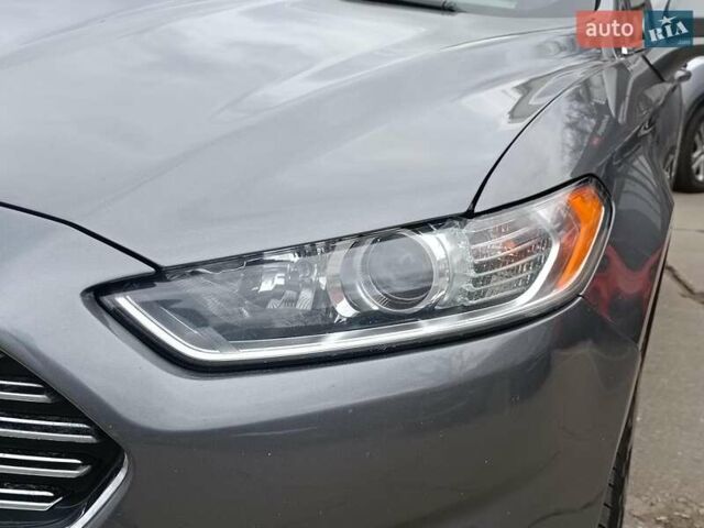 Серый Форд Фьюжн, объемом двигателя 1.5 л и пробегом 283 тыс. км за 8490 $, фото 11 на Automoto.ua