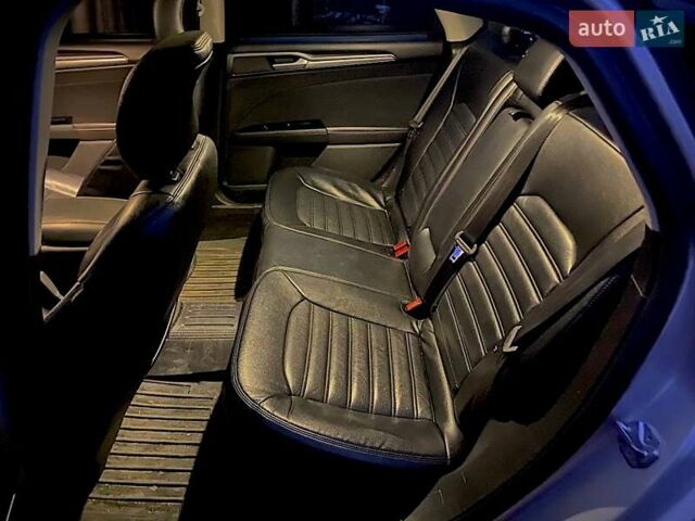 Серый Форд Фьюжн, объемом двигателя 2.49 л и пробегом 180 тыс. км за 9199 $, фото 6 на Automoto.ua