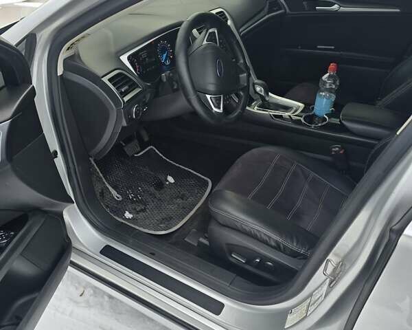 Сірий Форд Фьюжен, об'ємом двигуна 2.5 л та пробігом 217 тис. км за 9400 $, фото 6 на Automoto.ua