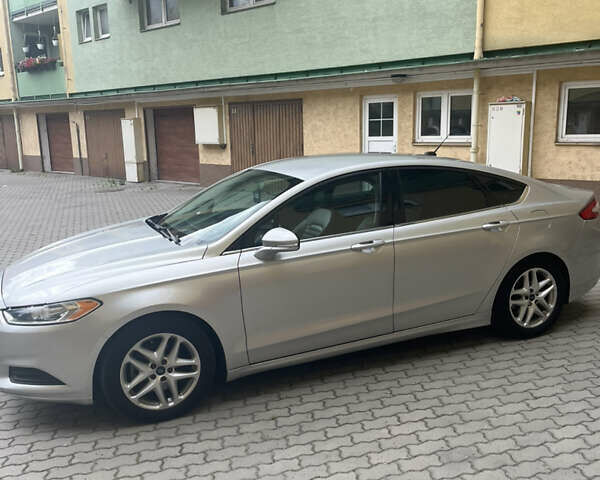 Серый Форд Фьюжн, объемом двигателя 2.49 л и пробегом 196 тыс. км за 9700 $, фото 2 на Automoto.ua