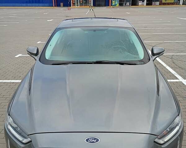 Серый Форд Фьюжн, объемом двигателя 2 л и пробегом 225 тыс. км за 10500 $, фото 3 на Automoto.ua