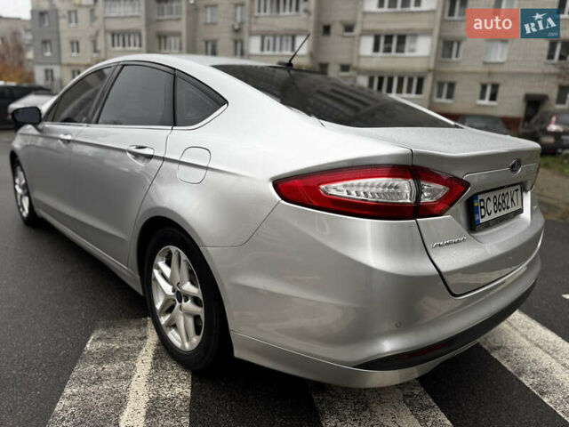 Серый Форд Фьюжн, объемом двигателя 2.49 л и пробегом 221 тыс. км за 8900 $, фото 4 на Automoto.ua