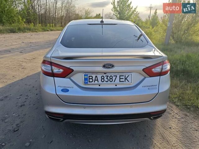 Серый Форд Фьюжн, объемом двигателя 2 л и пробегом 146 тыс. км за 12500 $, фото 6 на Automoto.ua