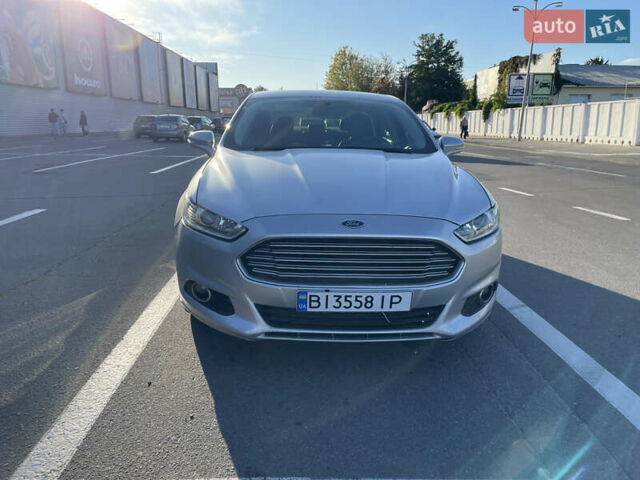 Сірий Форд Фьюжен, об'ємом двигуна 2 л та пробігом 235 тис. км за 10499 $, фото 2 на Automoto.ua