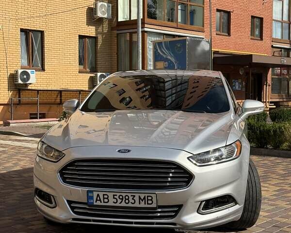 Сірий Форд Фьюжен, об'ємом двигуна 2 л та пробігом 152 тис. км за 11499 $, фото 3 на Automoto.ua
