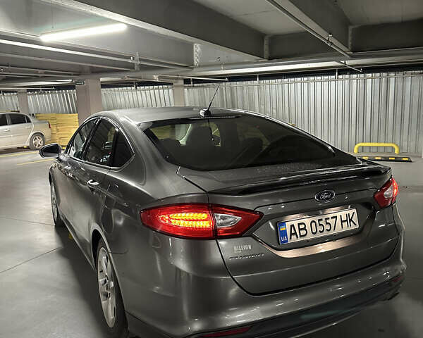 Серый Форд Фьюжн, объемом двигателя 2.5 л и пробегом 238 тыс. км за 9300 $, фото 2 на Automoto.ua