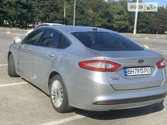 Серый Форд Фьюжн, объемом двигателя 2 л и пробегом 190 тыс. км за 12250 $, фото 4 на Automoto.ua