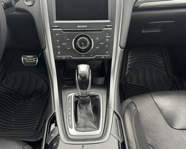 Сірий Форд Фьюжен, об'ємом двигуна 2 л та пробігом 303 тис. км за 9200 $, фото 10 на Automoto.ua