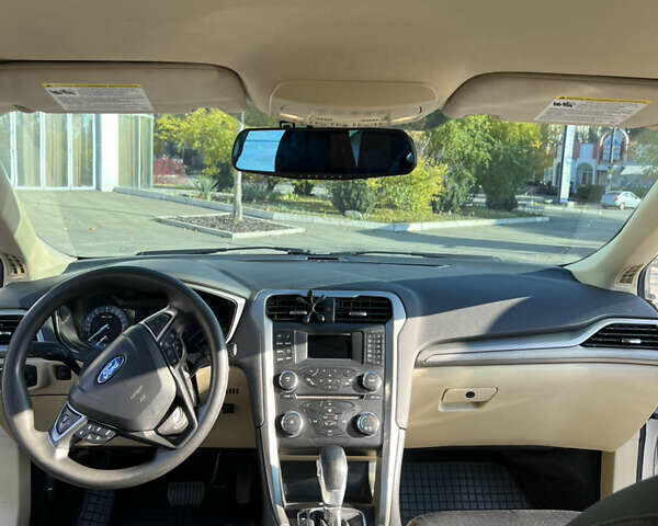 Серый Форд Фьюжн, объемом двигателя 2.5 л и пробегом 275 тыс. км за 9000 $, фото 18 на Automoto.ua