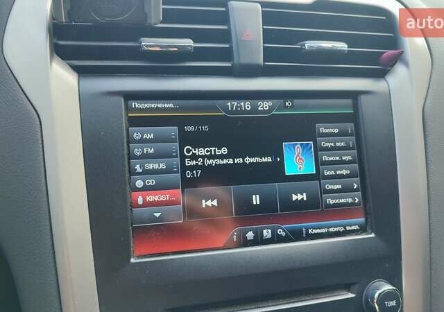 Серый Форд Фьюжн, объемом двигателя 2 л и пробегом 197 тыс. км за 12500 $, фото 6 на Automoto.ua