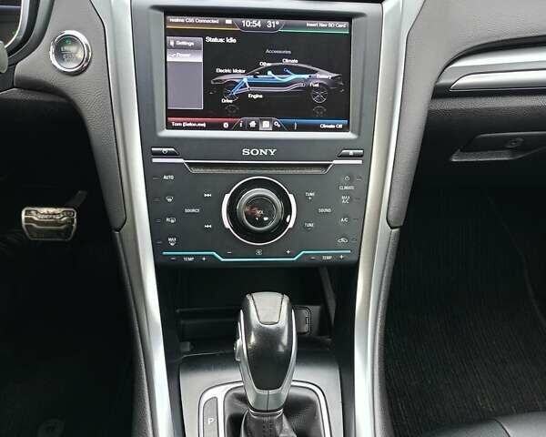 Серый Форд Фьюжн, объемом двигателя 2 л и пробегом 225 тыс. км за 10500 $, фото 11 на Automoto.ua