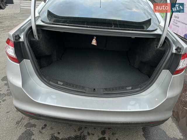 Серый Форд Фьюжн, объемом двигателя 2.49 л и пробегом 170 тыс. км за 10800 $, фото 20 на Automoto.ua