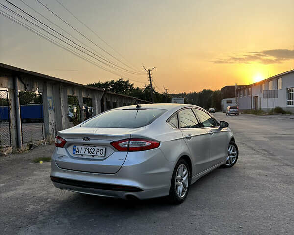 Серый Форд Фьюжн, объемом двигателя 2.5 л и пробегом 300 тыс. км за 8500 $, фото 5 на Automoto.ua