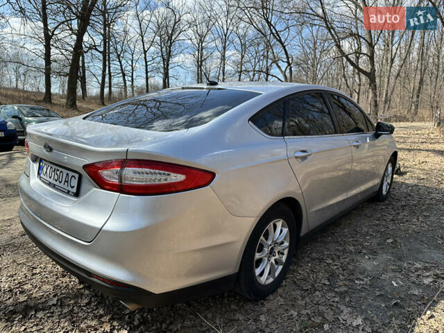 Серый Форд Фьюжн, объемом двигателя 2.49 л и пробегом 170 тыс. км за 10800 $, фото 6 на Automoto.ua
