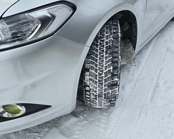 Сірий Форд Фьюжен, об'ємом двигуна 2.5 л та пробігом 217 тис. км за 9400 $, фото 2 на Automoto.ua