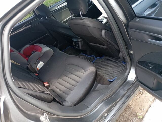 Серый Форд Фьюжн, объемом двигателя 1.5 л и пробегом 178 тыс. км за 8000 $, фото 7 на Automoto.ua