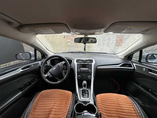 Сірий Форд Фьюжен, об'ємом двигуна 2.5 л та пробігом 227 тис. км за 8800 $, фото 2 на Automoto.ua