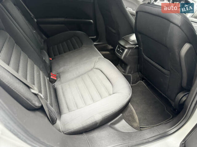 Серый Форд Фьюжн, объемом двигателя 2.49 л и пробегом 221 тыс. км за 8900 $, фото 11 на Automoto.ua