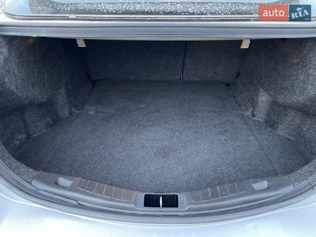 Серый Форд Фьюжн, объемом двигателя 2.49 л и пробегом 241 тыс. км за 9300 $, фото 14 на Automoto.ua