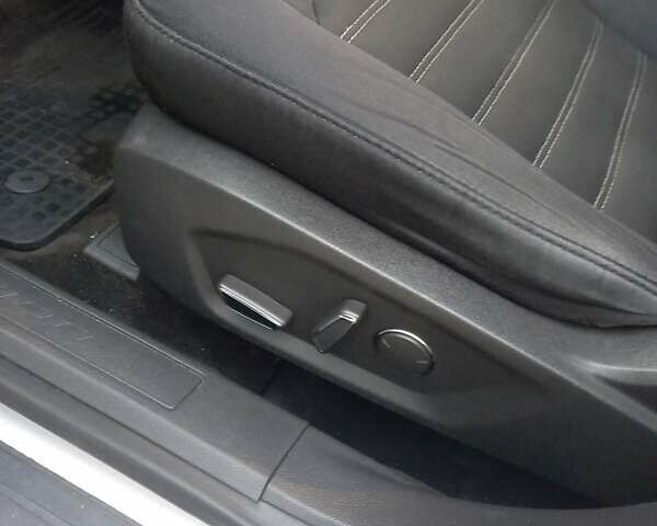 Сірий Форд Фьюжен, об'ємом двигуна 1.5 л та пробігом 211 тис. км за 8000 $, фото 6 на Automoto.ua