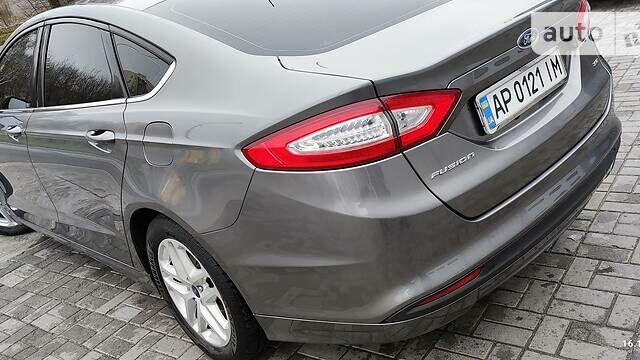 Серый Форд Фьюжн, объемом двигателя 2.5 л и пробегом 198 тыс. км за 11500 $, фото 5 на Automoto.ua