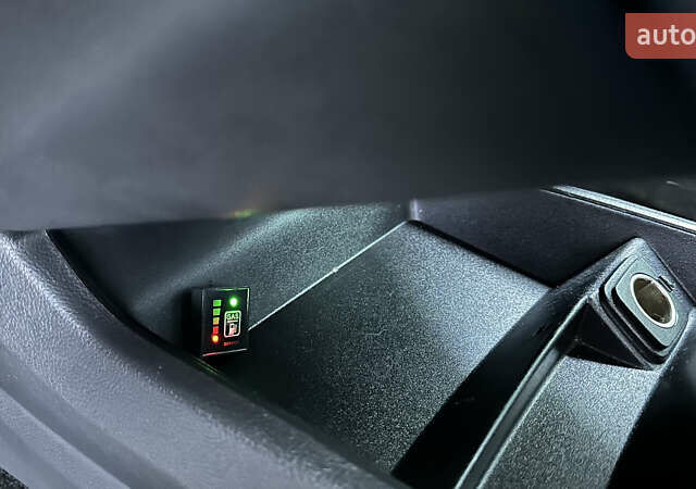 Серый Форд Фьюжн, объемом двигателя 2.49 л и пробегом 210 тыс. км за 9900 $, фото 22 на Automoto.ua