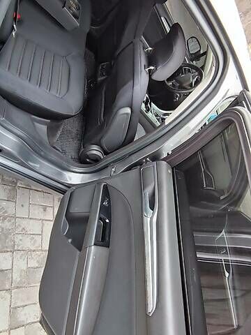 Серый Форд Фьюжн, объемом двигателя 2.5 л и пробегом 198 тыс. км за 11500 $, фото 12 на Automoto.ua