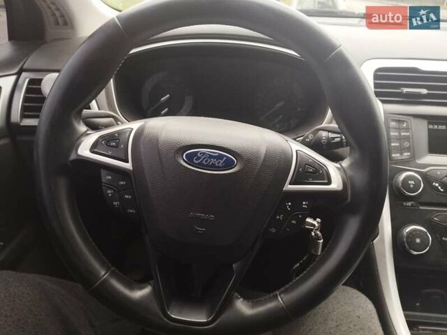 Форд Фьюжн 2014 в Кропивницком (Кировограде) на Automoto.ua Серый Форд Фьюжн, объемом двигателя 2.49 л и пробегом 136 тыс. км за 10000 $, фото 5 на Automoto.ua