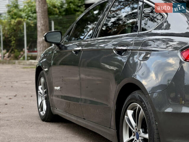 Форд Фьюжн 2014 в Виннице на Automoto.ua Серый Форд Фьюжн, объемом двигателя 2 л и пробегом 228 тыс. км за 12700 $, фото 23 на Automoto.ua
