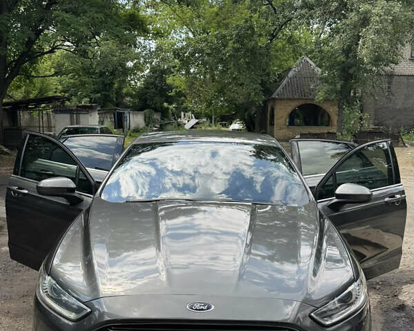 Форд Фьюжн 2014 в Одессе на Automoto.ua Серый Форд Фьюжн, объемом двигателя 2.49 л и пробегом 115 тыс. км за 10200 $, фото 2 на Automoto.ua