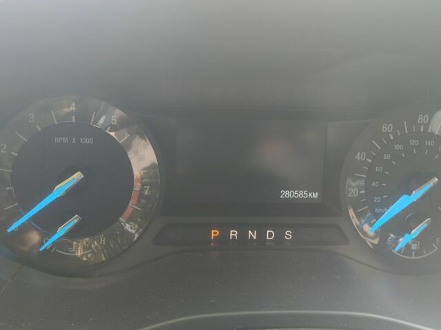 Серый Форд Фьюжн, объемом двигателя 2.5 л и пробегом 380 тыс. км за 8900 $, фото 3 на Automoto.ua